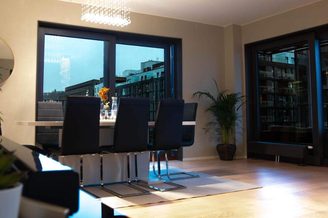 Spacious Modern 3br At Barcode Apartamento