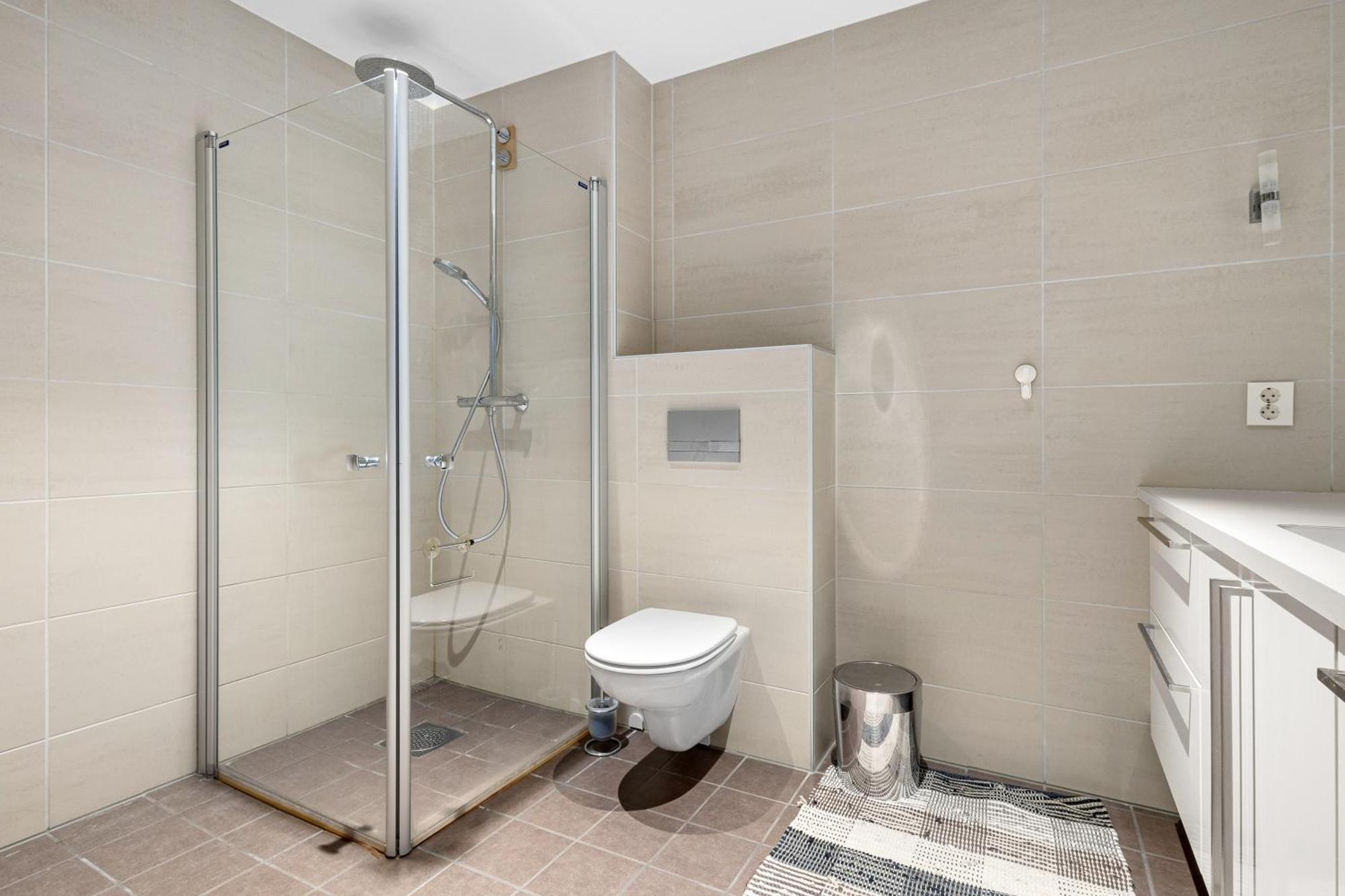 Spacious Modern 3br At Barcode Apartamento