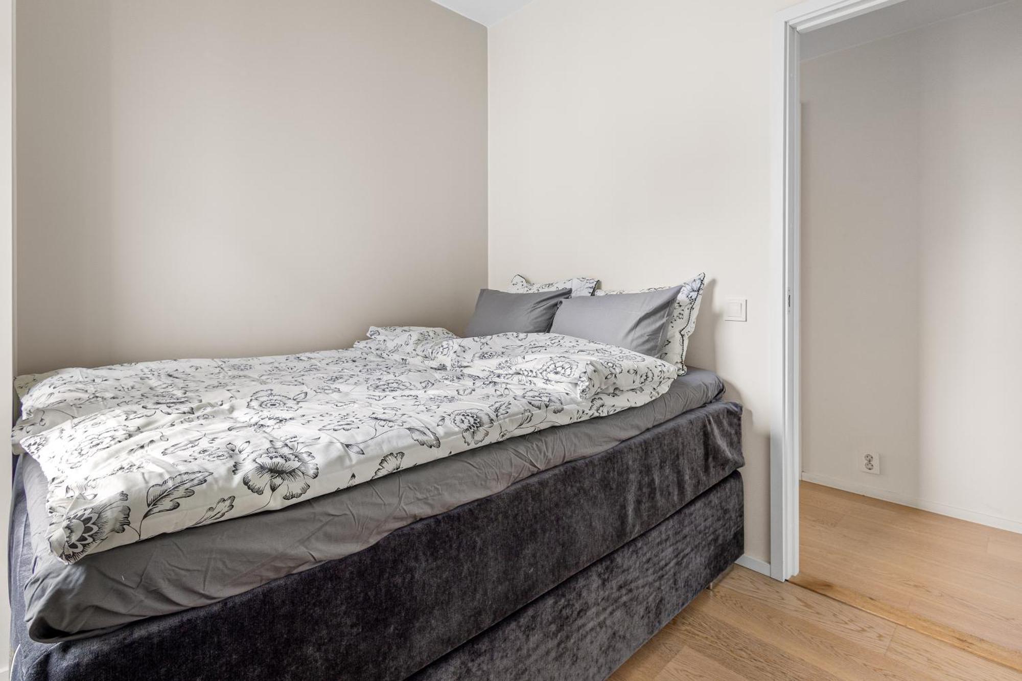 Spacious Modern 3br At Barcode